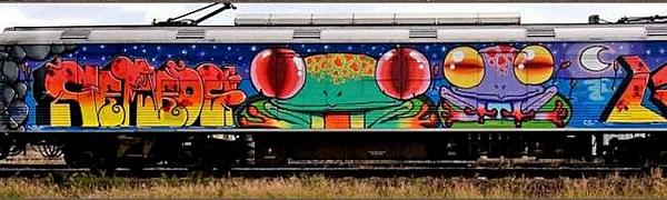 tren-graffiti-spray-8